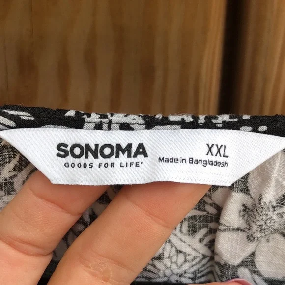 Like new! SONOMA Floral Print Sleeveless Blouse - Picture 3 of 5